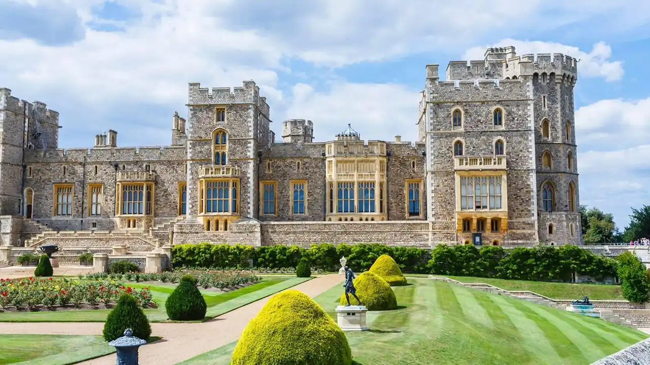 Windsor Castle & Hampton Court Palace