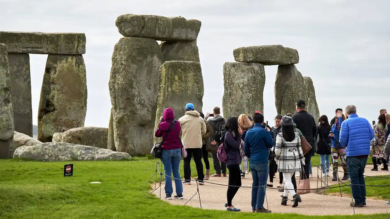 SIMPLY STONEHENGE TOUR