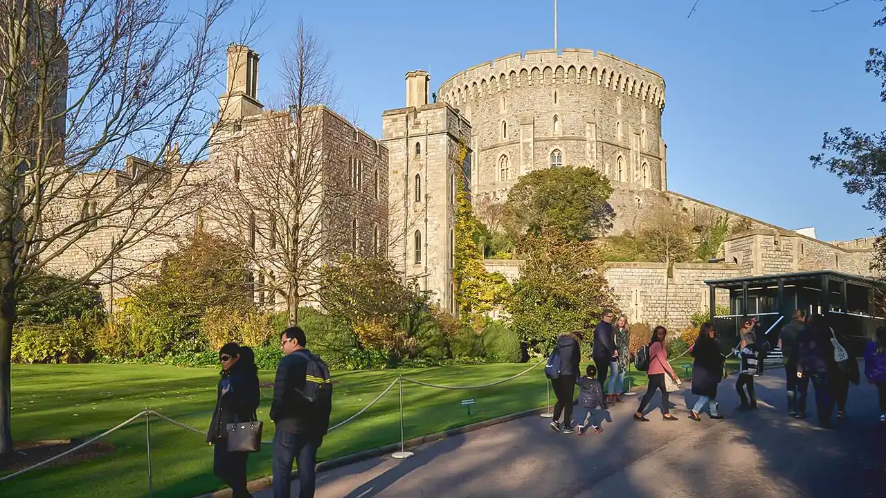 Windsor castle, oxford and stonehenge