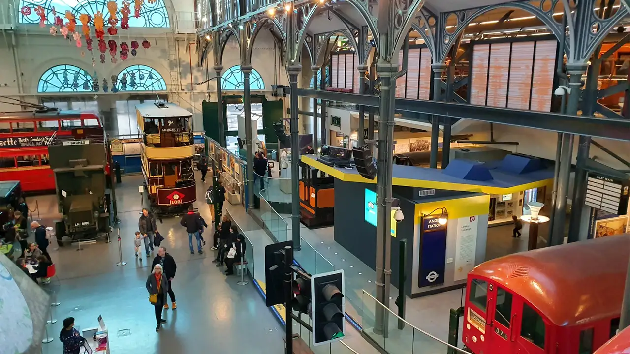 LONDON TRANSPORT MUSEUM