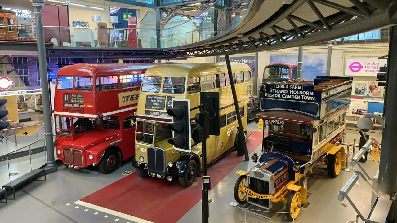 LONDON TRANSPORT MUSEUM