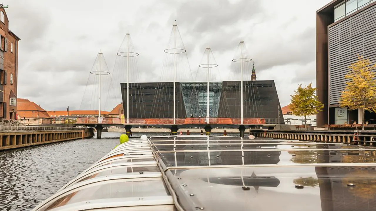 Canal Cruise from Nyhavn