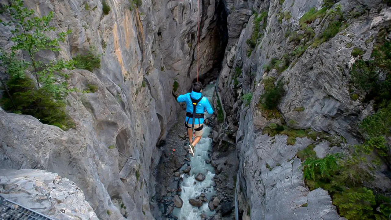 Canyon Swing in Grindelwald