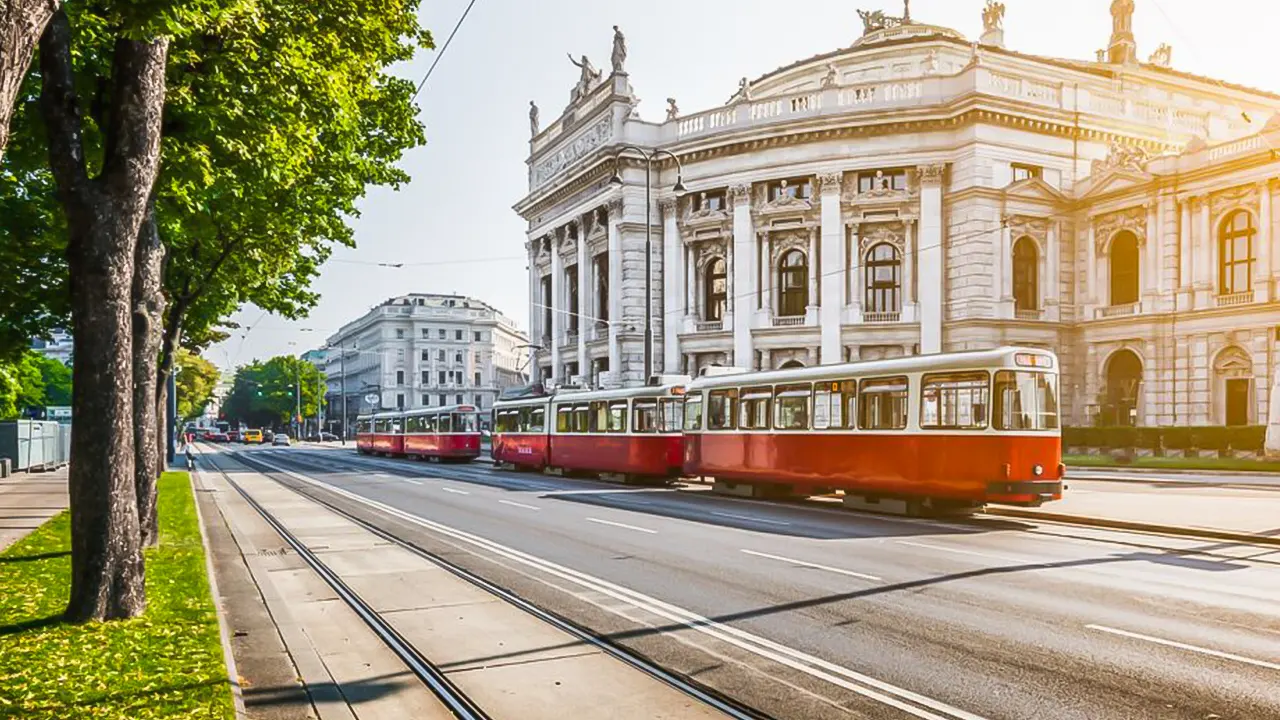 City Highlights Guided Bike Tour