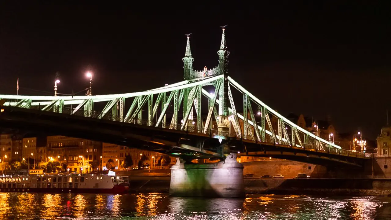 Candlelit Dinner River Cruise with Live Music