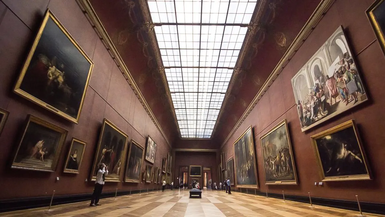 Louvre museum with a tour guide