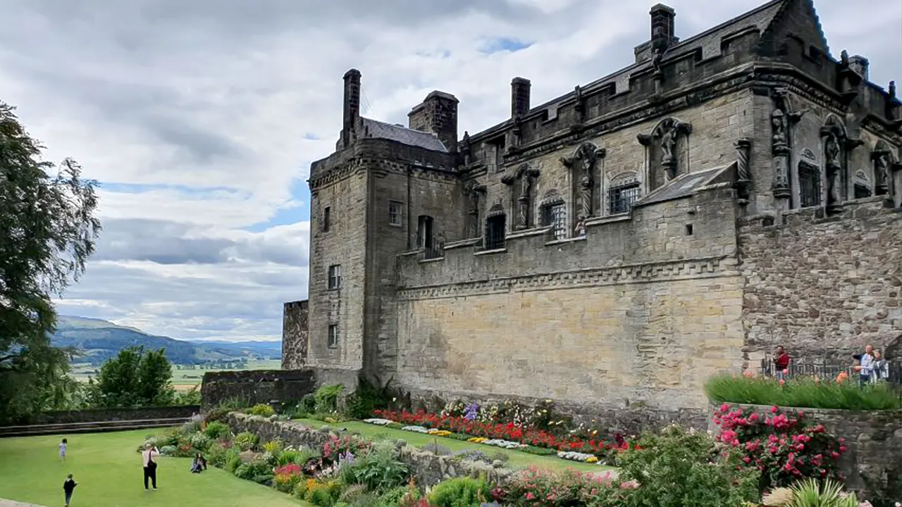 Edinburgh Stirling Castle, Kelpies & Loch Lomond