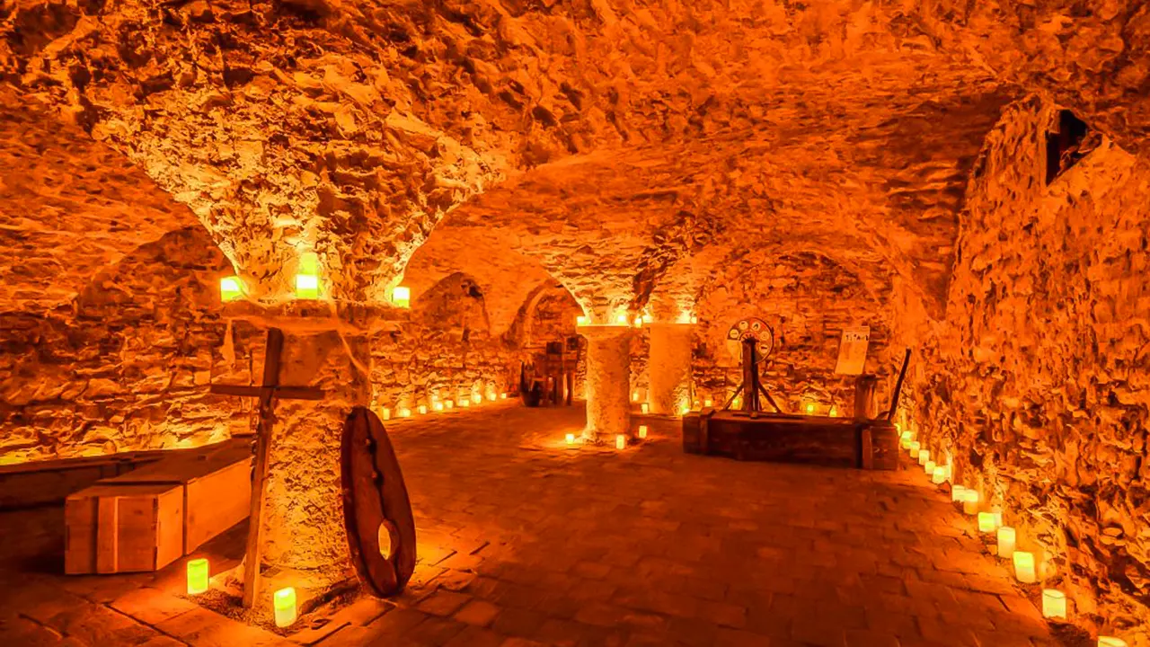 Old Town, Medieval Underground & Dungeon Tour