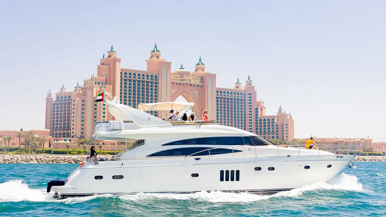 Luxury yacht tour with barbecue