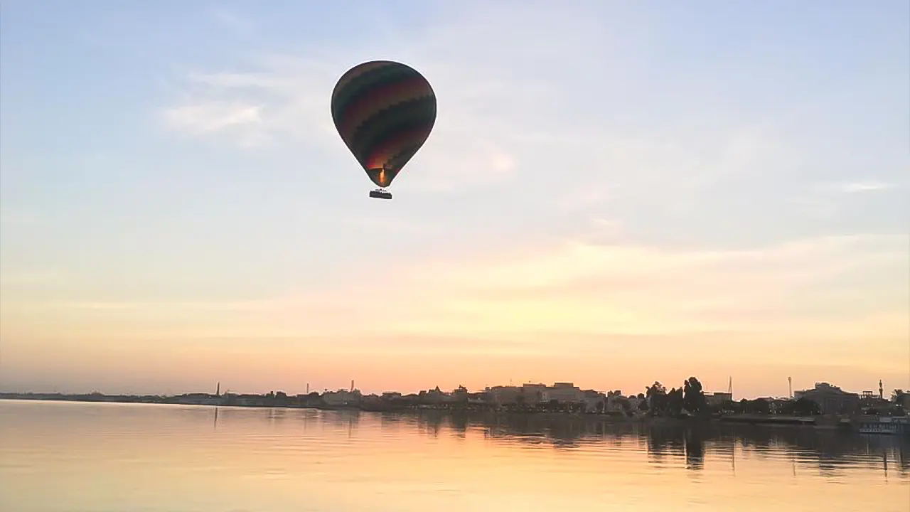 Air Balloon Ride over the Valley of the Kings