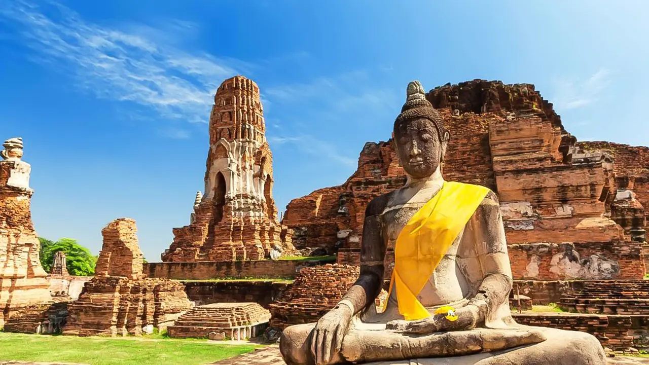 Excursion in Ayutthaya Historical Park