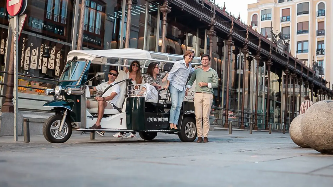 Private City Tour by Eco Tuk Tuk