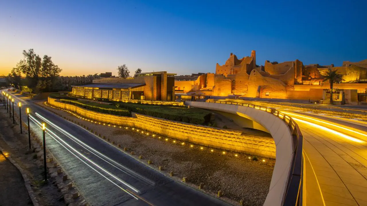 Diriyah Sightseeing Tour with Transfer